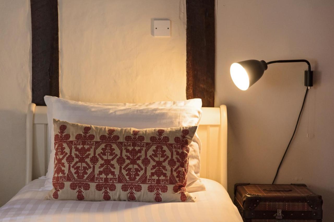 The Black Lion Hotel Little Walsingham Luaran gambar